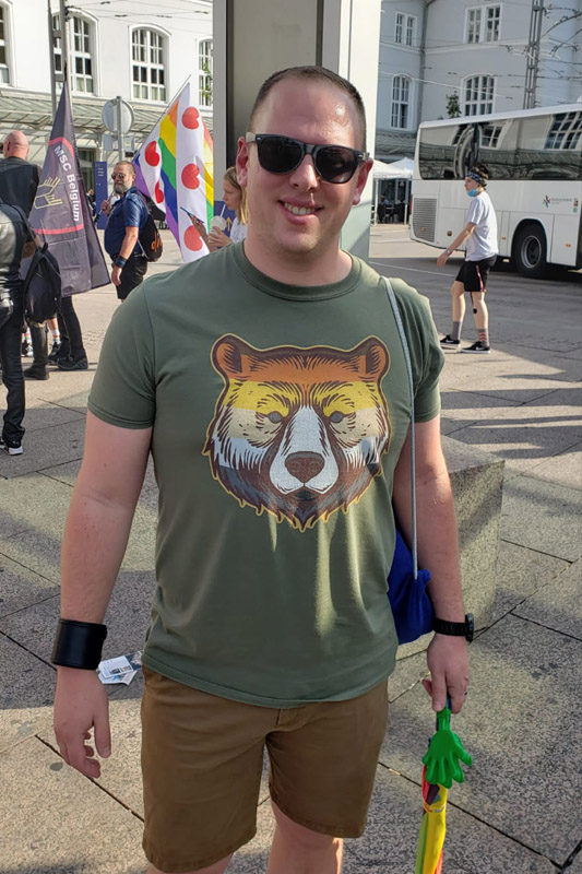 BEARFLAG BEARHEAD - Gay Bear T-Shirt