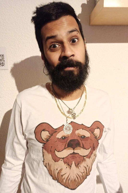 BEARDED BROWN BEAR - Gay Bear Longsleeve